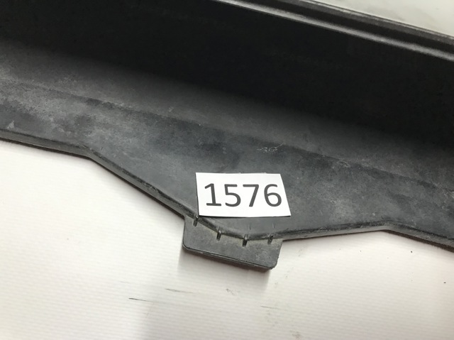 LAND ROVER DPC000431PCL Заглушка бампера буксировочного крюка передняя в наличии Павлоград