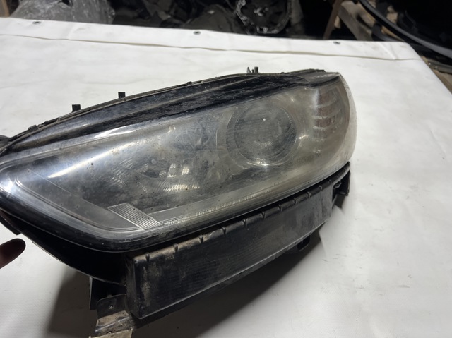 DS7313W030CD FORD Левая фара купить в Киев