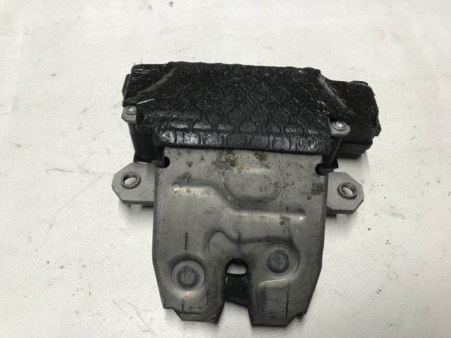 FQR500130 LAND ROVER Замок крышки багажника (двери 3/5-й задней) купить в Одесса