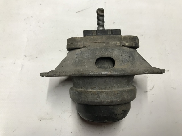 LAND ROVER KKB500441G в наличии Одесса