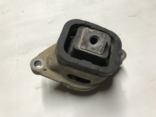 Гидроопора двигателя правая KKB500730 LAND ROVER
