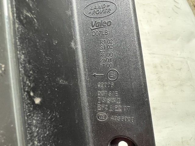 LR043996 LAND ROVER Фонарь задний левый купить в Ирпень