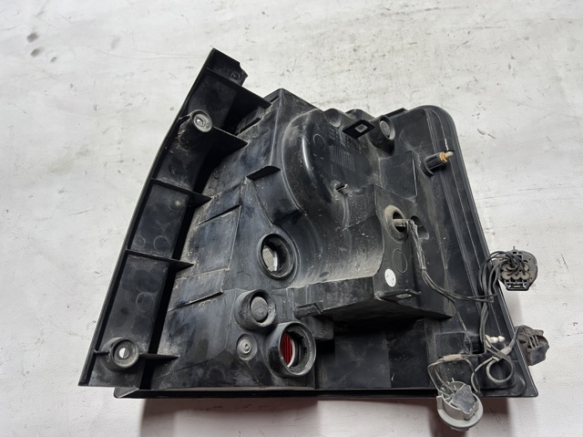 LR043996 LAND ROVER Фонарь задний левый купить в Ужгород