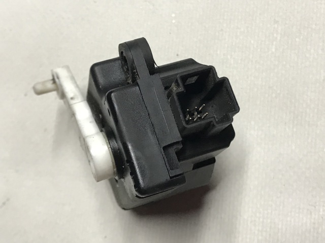 MF1139300680 LAND ROVER купить в Киев