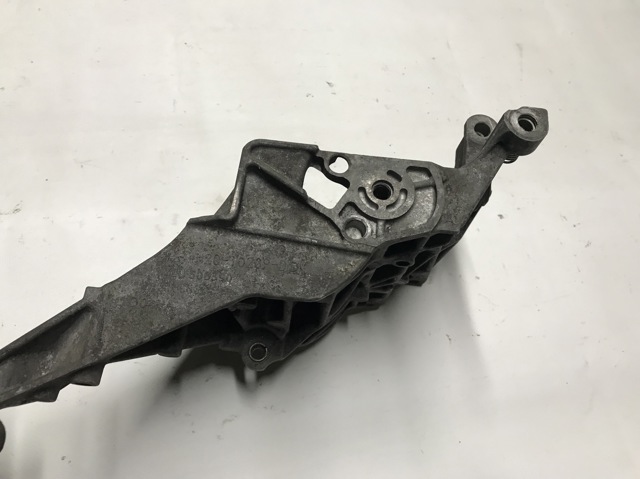 YLU500390 LAND ROVER купить в Украина