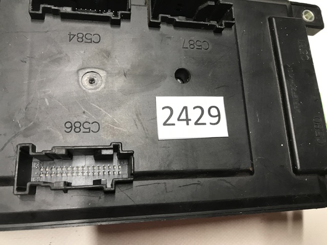 LAND ROVER YQE500300 в наличии Одесса