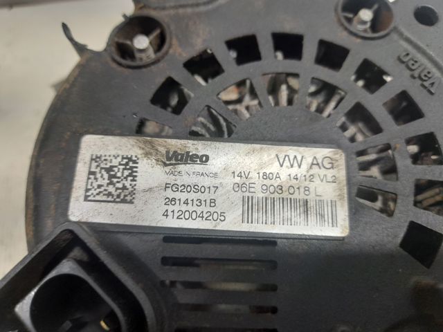 Генератор автомобильный 06E903018L VAG