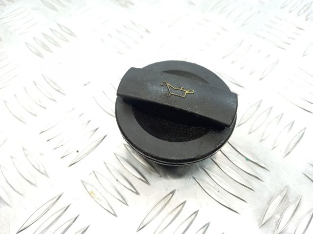 VAG 079103485A Крышка маслозаливной горловины в наличии Украина