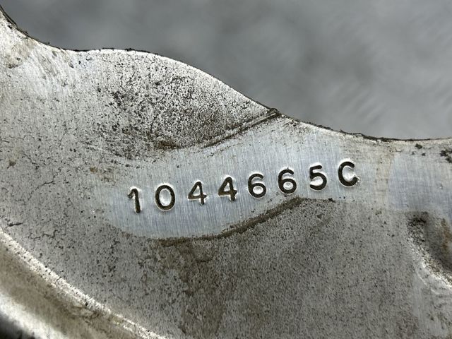 Пыльник тормозного диска заднего левый 104466500C TESLA