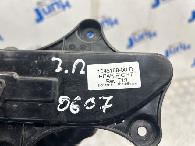 104515800D TESLA Ручка двери задней наружная правая купить в Полтава