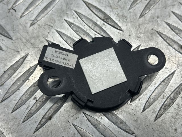 105411300A TESLA купить в Кривой Рог