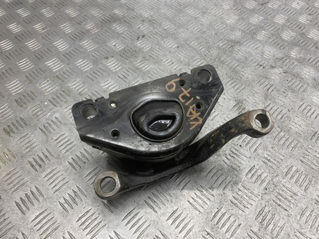 Левая опора двигателя 112205NA0A NISSAN