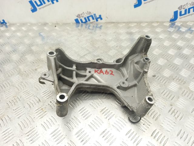 Кронштейн подушки (опоры) двигателя, правой 112314BA0B NISSAN