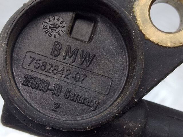 13627582842 BMW Датчик положения (оборотов) коленвала купить в Львов