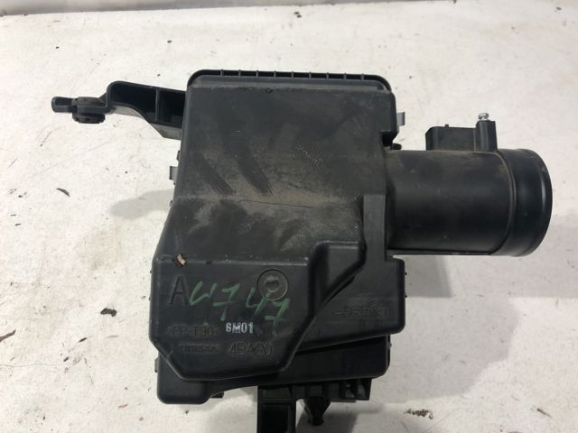 Корпус воздушного фильтра 165004BA4A NISSAN
