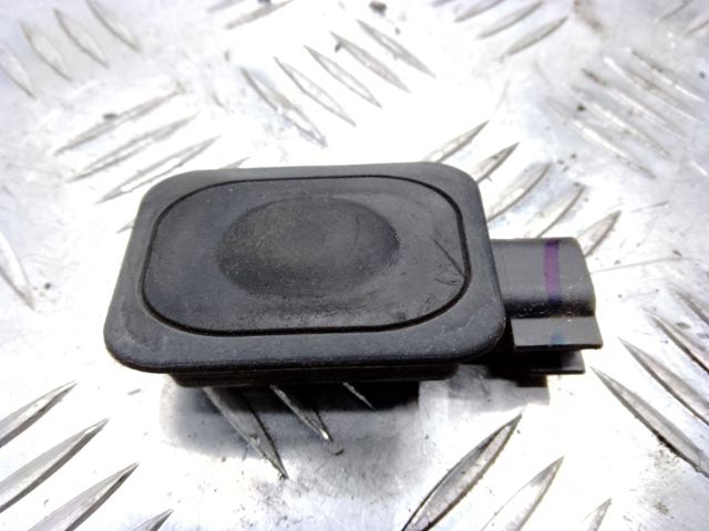FORD 1L2Z14018AC Кнопка привода замка багажника в наличии Черкассы