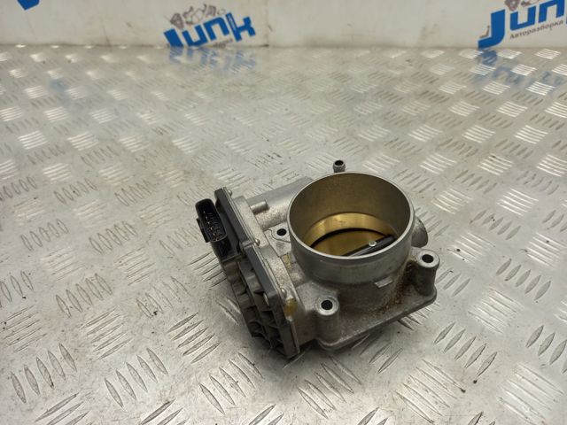 Блок дроссельной заслонки 2203031020 TOYOTA