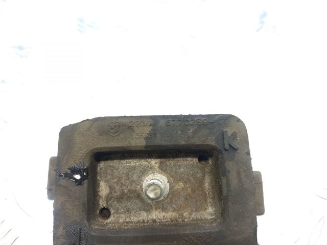 Опора КПП 22316770289 BMW