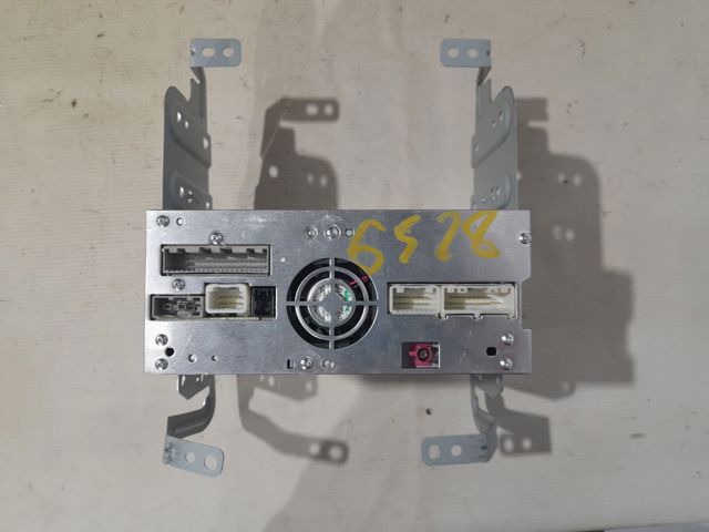 Магнитола (радио AM/FM) 283304HB0A NISSAN