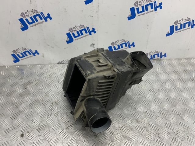 VOLVO 30636845 Корпус фильтра в наличии Киев