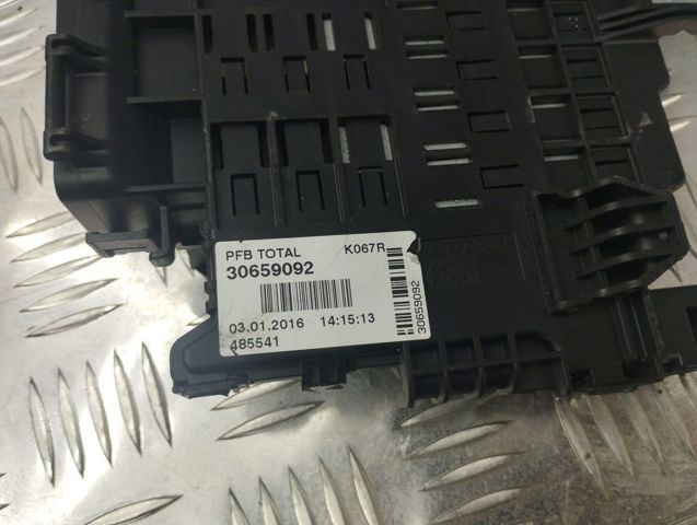 Монтажный блок предохранителей 30659092 VOLVO
