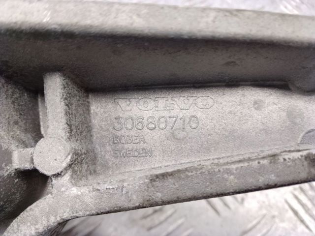VOLVO 30680710 в наличии Черновцы