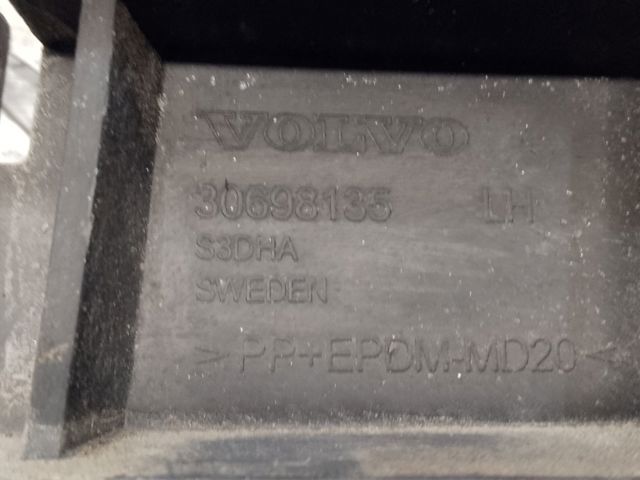 Направляющая заднего бампера, левая 30698135 VOLVO