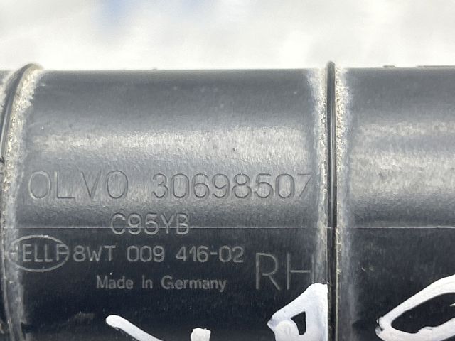 VOLVO 30698507 Форсунка омывателя фары передней правой в наличии Запорожье