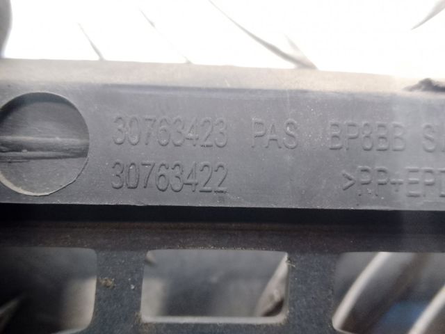 VOLVO 30763422 Решетка бампера в наличии Сумы
