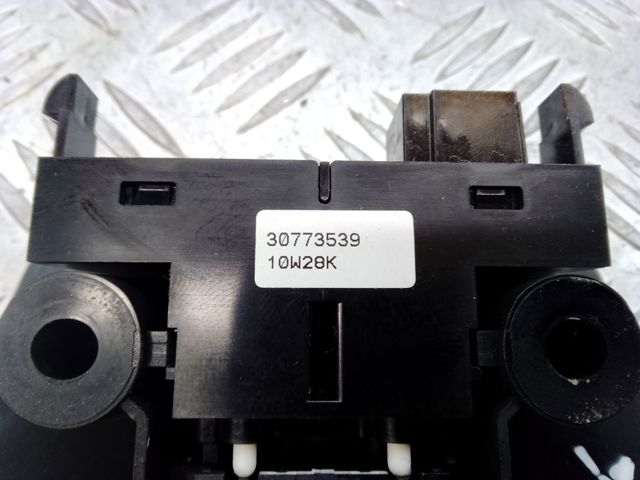 VOLVO 30773539 Клавиша электромеханического стояночного тормоза в наличии Ровно