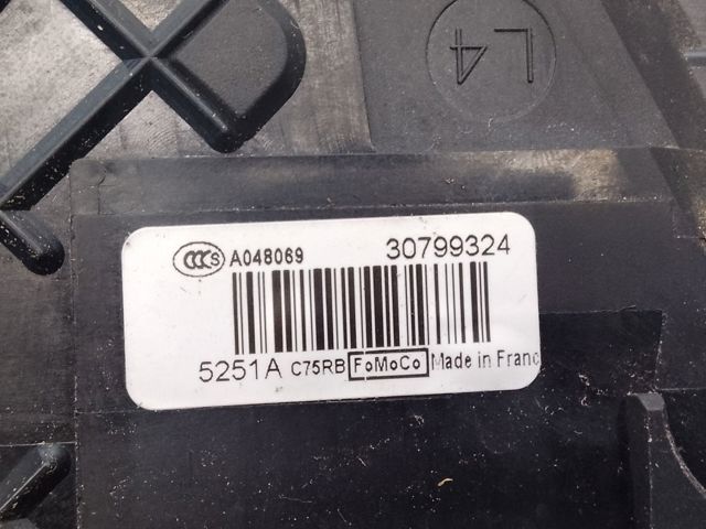 VOLVO 30799324 Замок двери задней левой в наличии Тернополь