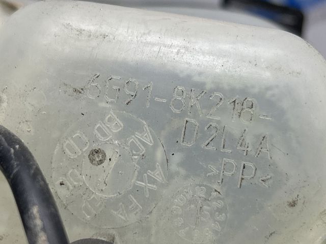 Водяной бачок системы охлаждения 31200321 VOLVO