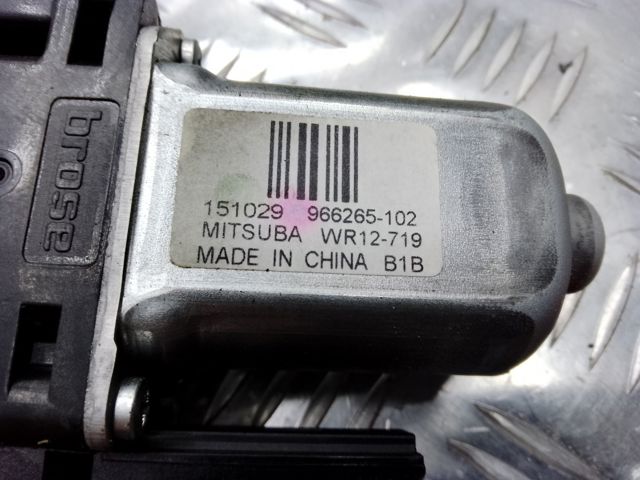 Механизм стеклоподъемника двери задней, левой 31253063 VOLVO