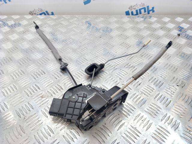 Замок задней двери, левой 31253916 VOLVO