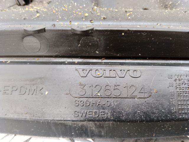 Балка радиатора нижняя 31274615 VOLVO