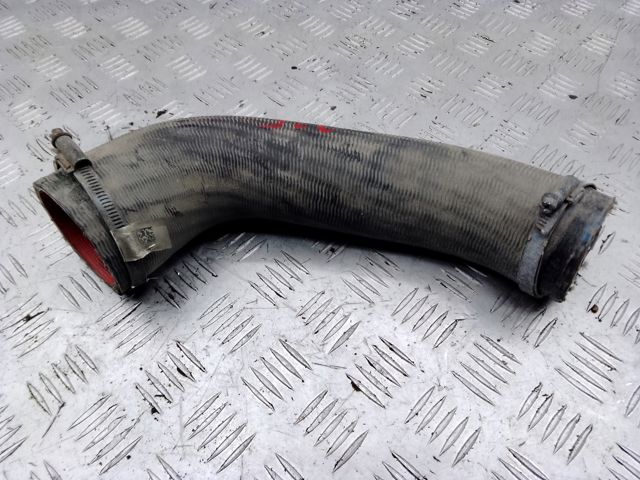 Патрубок интеркуллера 31338560 VOLVO