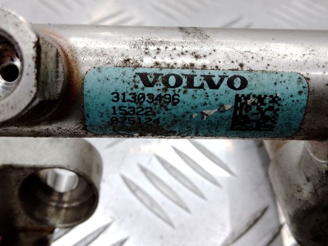 Рампа форсунок системы впрыска топлива 31410835 VOLVO