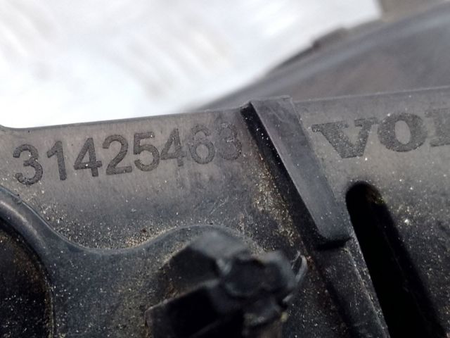 VOLVO 31425463 Кронштейн бампера переднего в наличии Ужгород