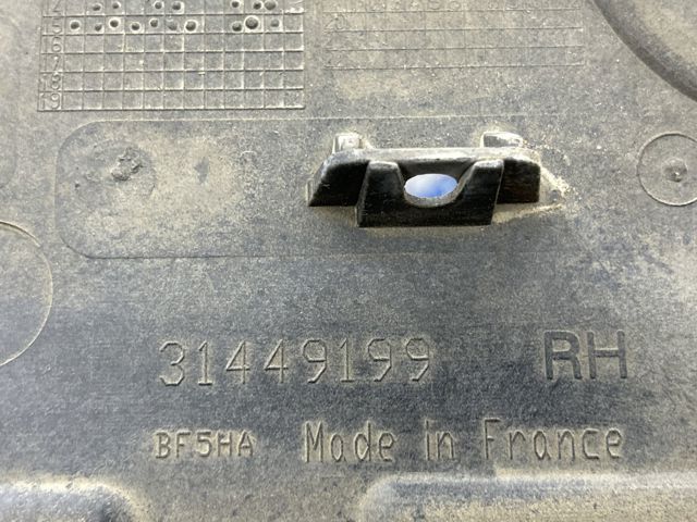 Защита днища, правая 31449199 VOLVO