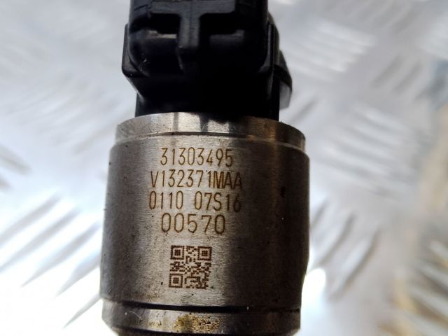 VOLVO 31465786 Форсунка впрыска топлива в наличии Полтава