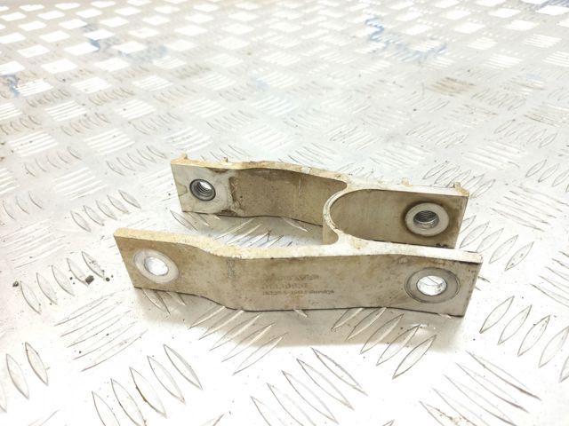 Кронштейн подушки (опоры) двигателя, задней 32139982 VOLVO