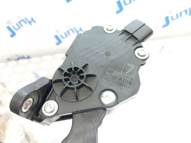 Педали газа Subaru Forester 4