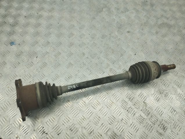 Полуось задняя, левая 396011DR0A NISSAN