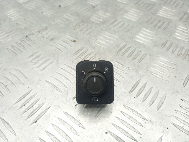 VAG 3G0959565AICX Регулятор зеркал в наличии Каменское
