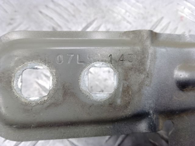 BMW 41357267335 Кронштейн крепления крыла переднего левого задний в наличии Ровно