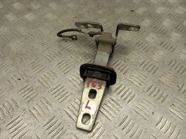 Петля багажника 41627463365 BMW