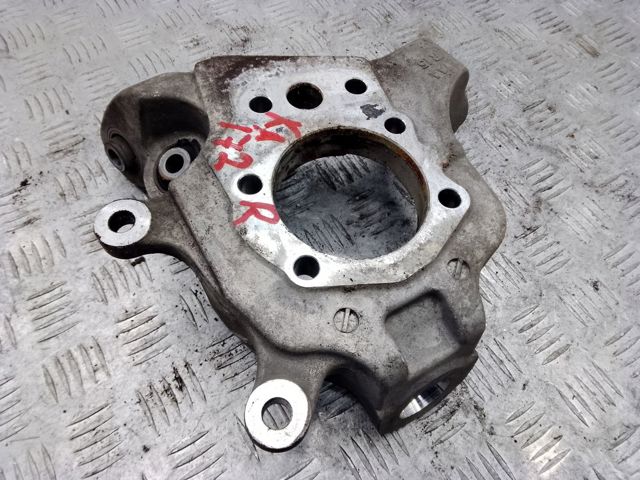 NISSAN 430181CA0B Цапфа задняя правая в наличии Житомир