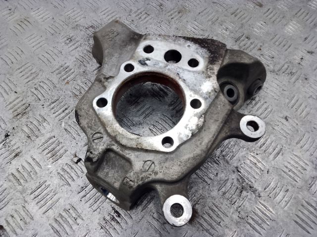Цапфа - поворотный кулак задний, левый 430191CA0B NISSAN