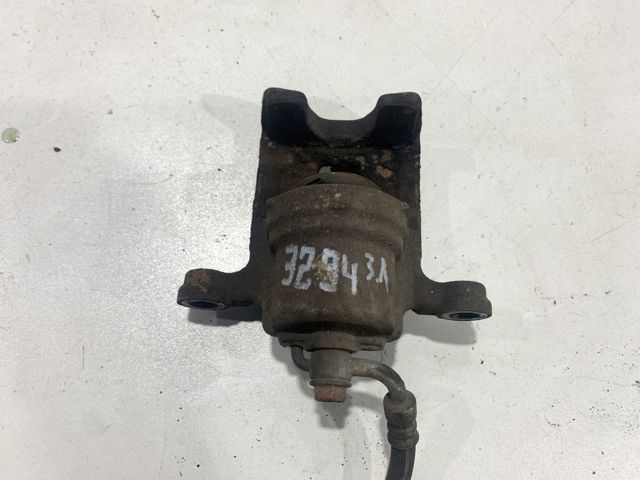 Задний левый суппорт 440111BN0A NISSAN
