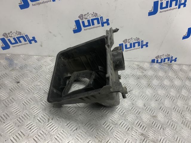 Корпус воздушного фильтра, верхняя часть 46051AJ00A SUBARU